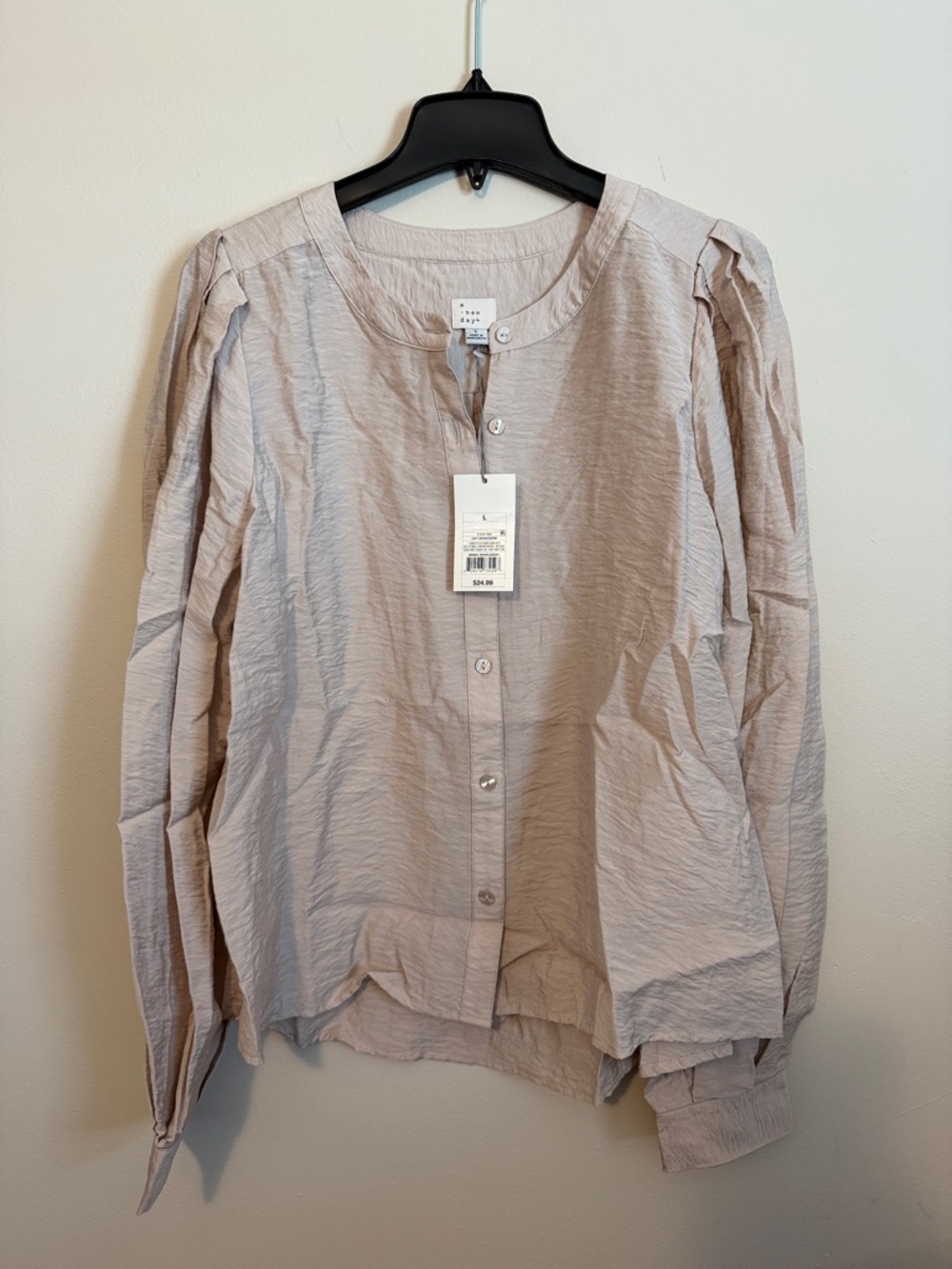 a new day Light Taupe Button-Front Women's Shirt size large NWT - Picture 2 of 6